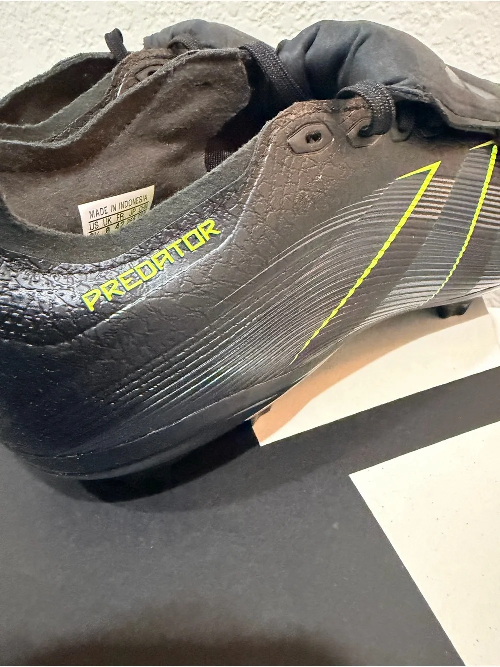 8.5M Adidas Predator League Black Cleat New